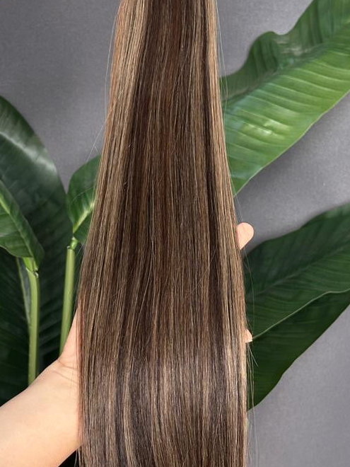 Pre-coloured bundles
